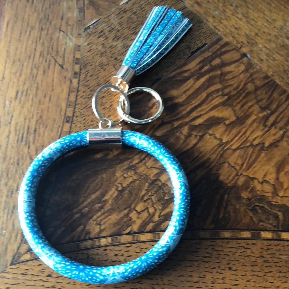 Anna Elisabeth keychain accessory blue bangle